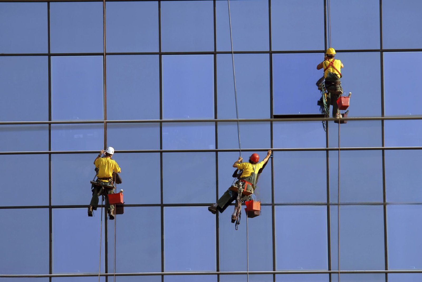 deep window cleaning